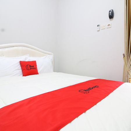 Reddoorz Plus Near Stie Ykpn Maguwo Exteriér fotografie