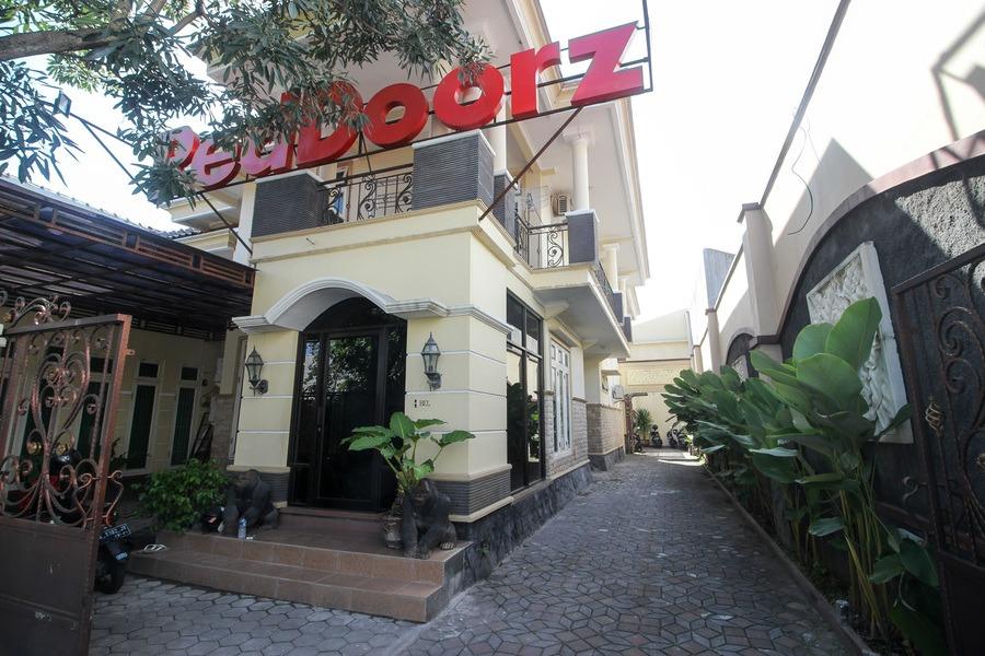 Reddoorz Plus Near Stie Ykpn Maguwo Exteriér fotografie